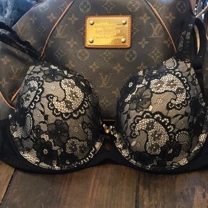 Soma 34DD molded cup